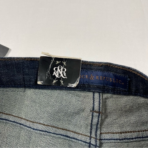 ROCK & REPUBLIC Kasandra Dark Wash Mid-Rise Bootcut Jean Size 10 - Picture 9 of 16